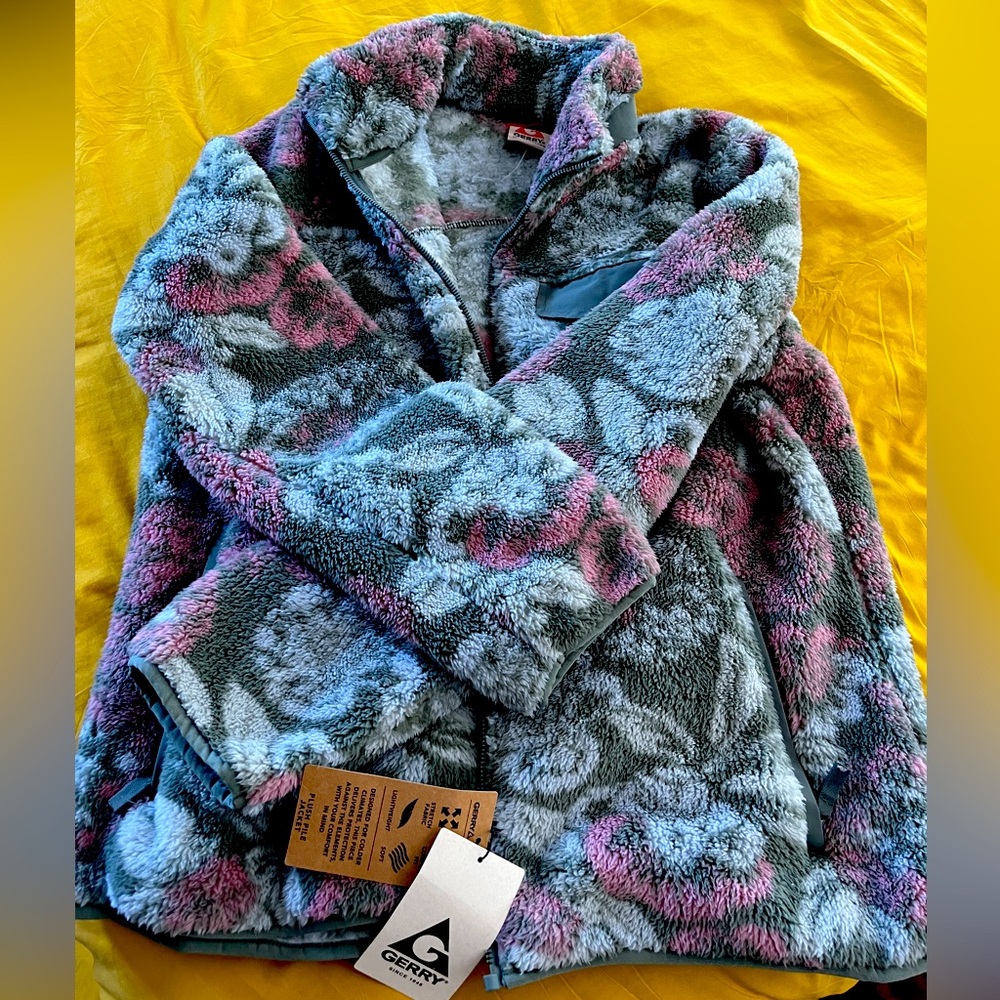 Gerry brand fleece jacket brand new with tags
